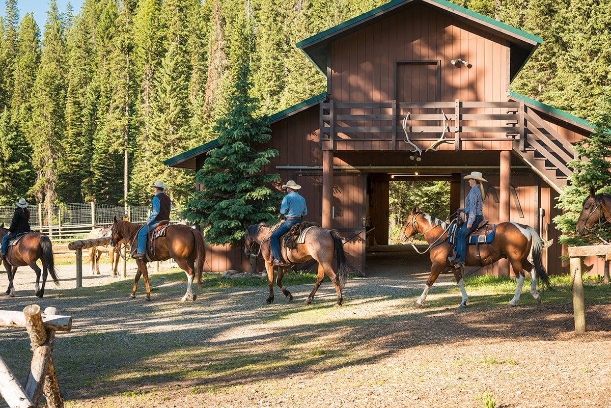 | LMR Barn