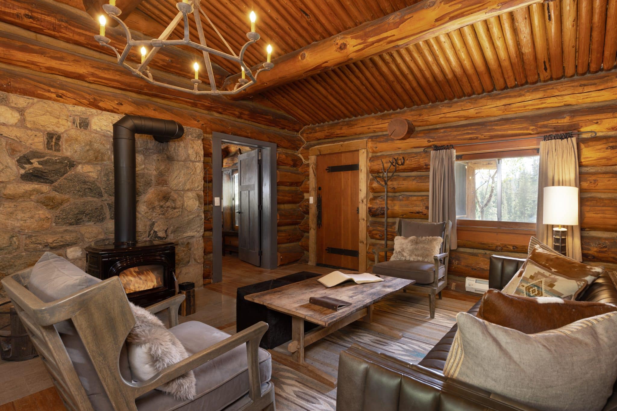 | Hilltop living7 1 2048x1365 1