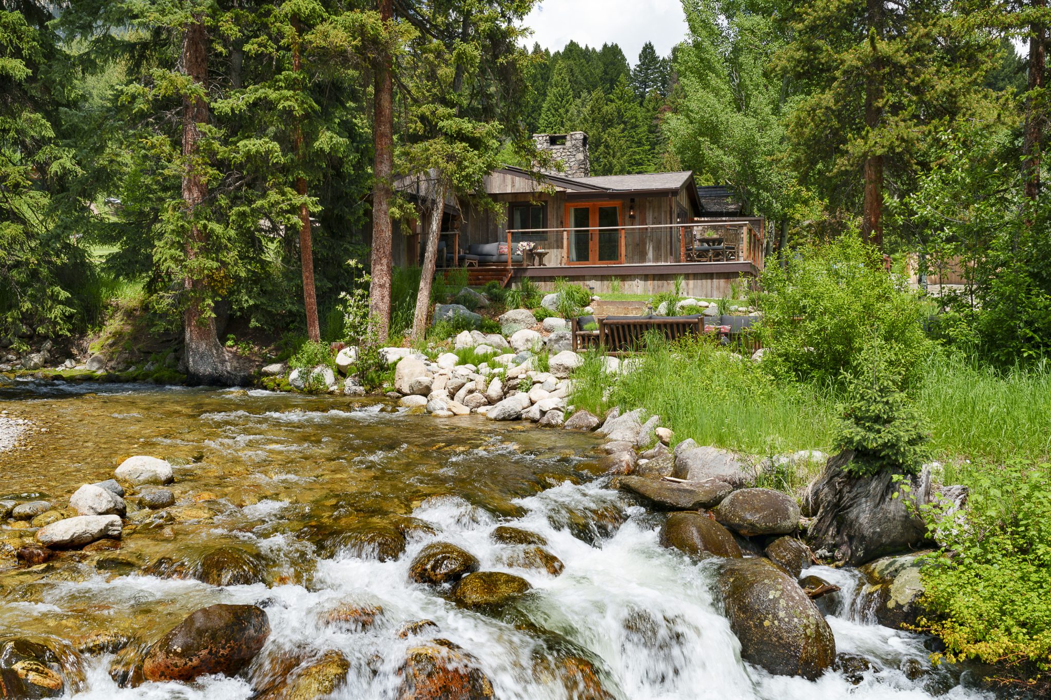 | LMR23b 40 10in 2048x1365 1