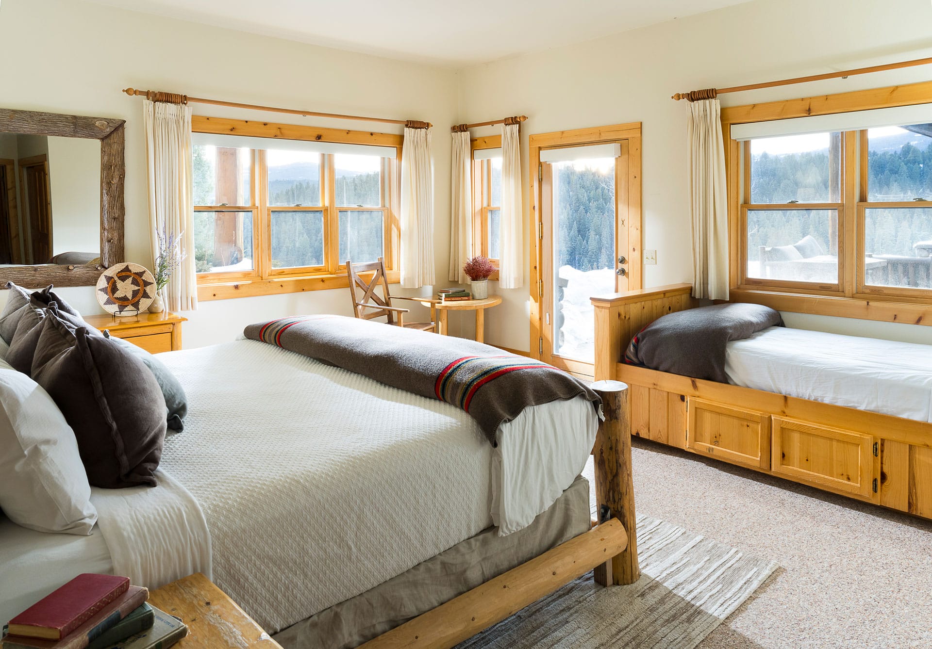 | Ridgetop Bedroom 2