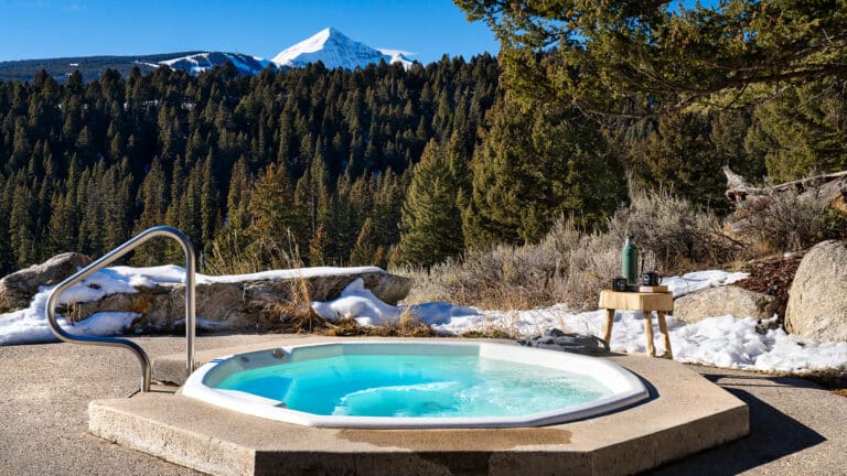 | Ridgetop Hot Tub